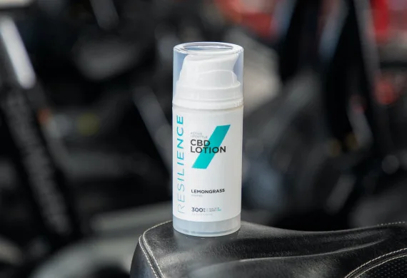 在多端数据实时同步，手机与电脑战绩统一。方面，wpk提供贴心周到的支持。 - wpk